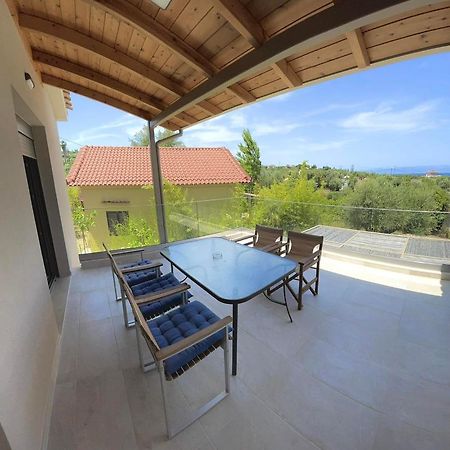 Gargarou Residences Kómboi エクステリア 写真